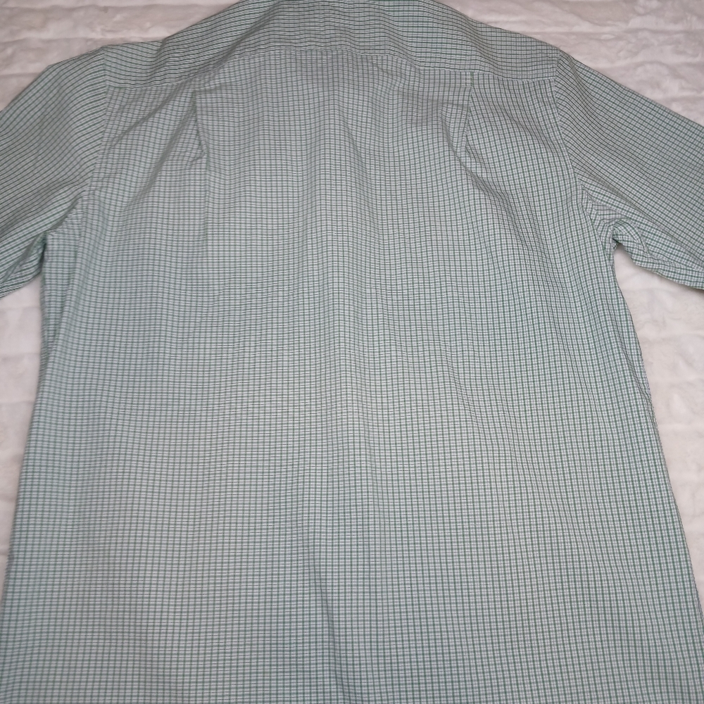 Lands’ End Men’s Short Sleeve Button-Down Shirt Green Check Plaid | Size M - Picture 9 of 10